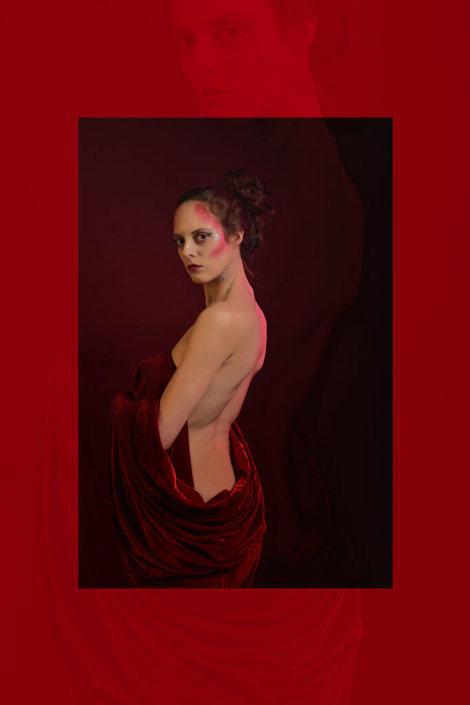 Alice - Antique renaissance du rouge