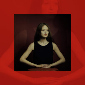 Triade primitive du blanc, du rouge et du noir – Manon