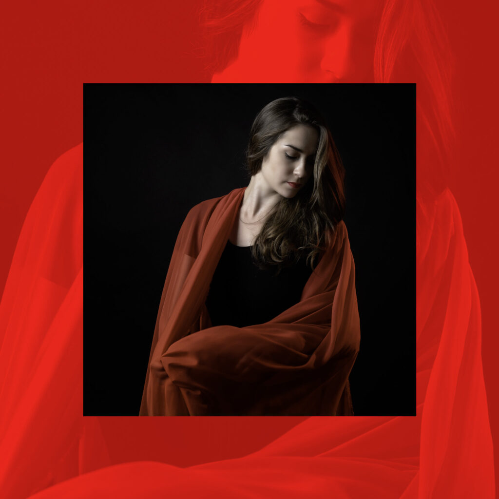 Triade primitive du blanc, du rouge et du noir – Marthe